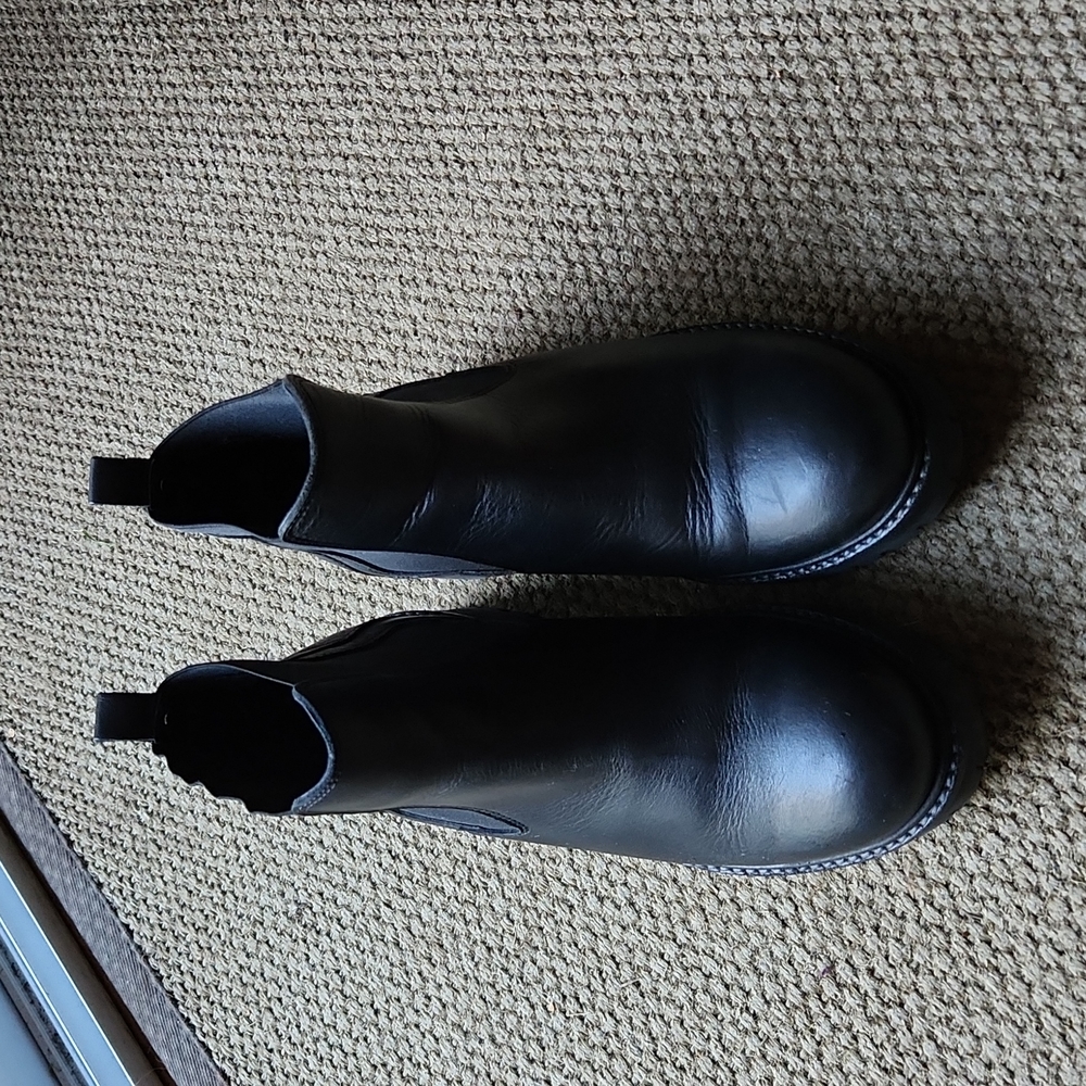 Chelsea Boots